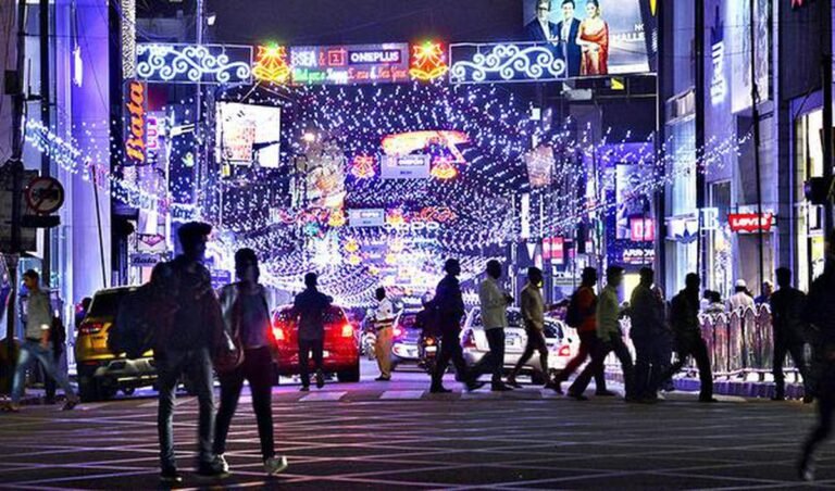 Navigate Brigade Road Like a Local Tips for Shopaholics and Food Enthusiasts 1 bangalore Brigade Road